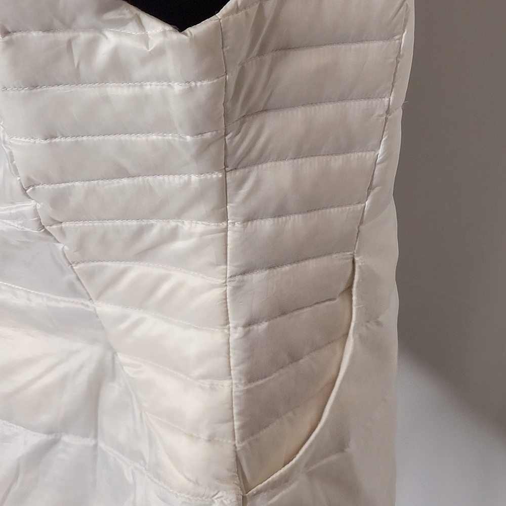 Lily Pulitzer White Down Vest Size XS. #213 - Picture 9 of 10